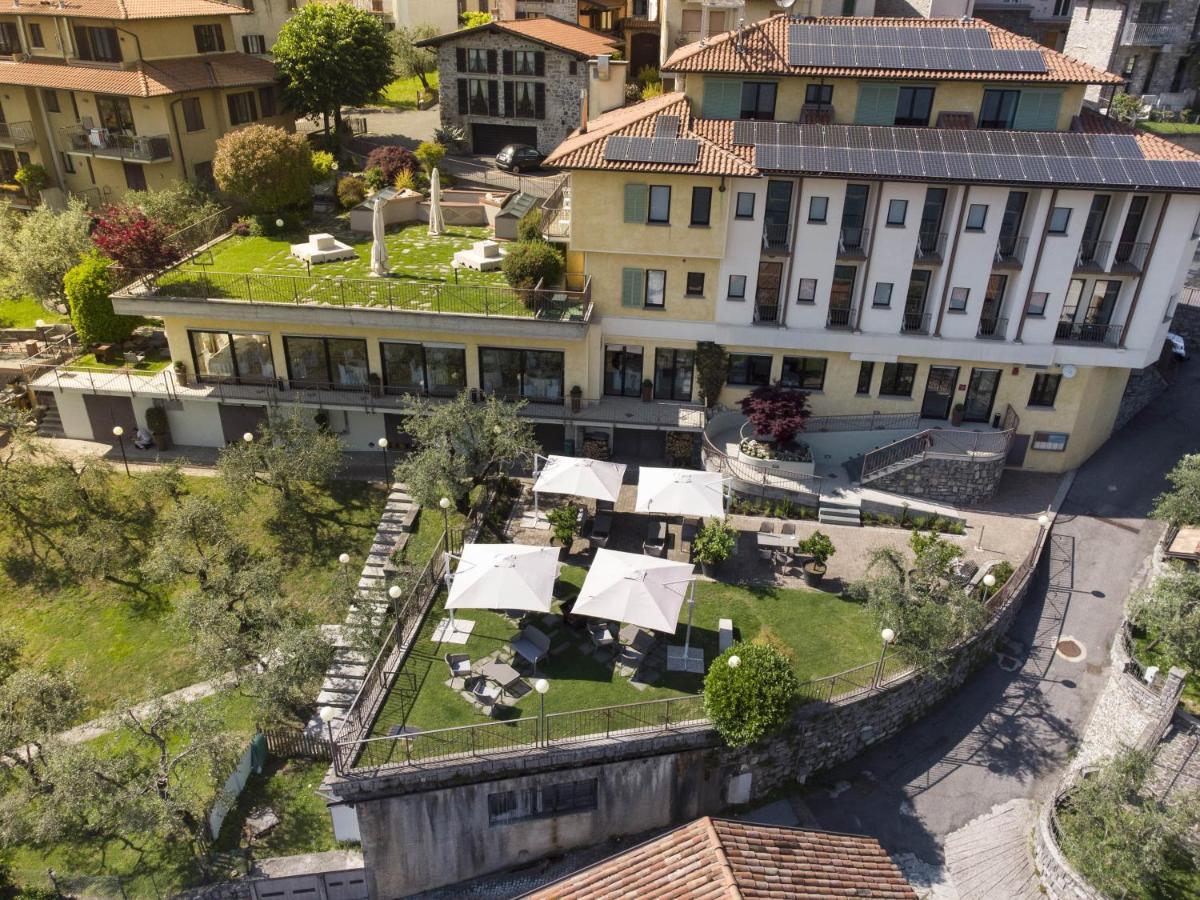 Hotel Miranda Riva di Solto Εξωτερικό φωτογραφία