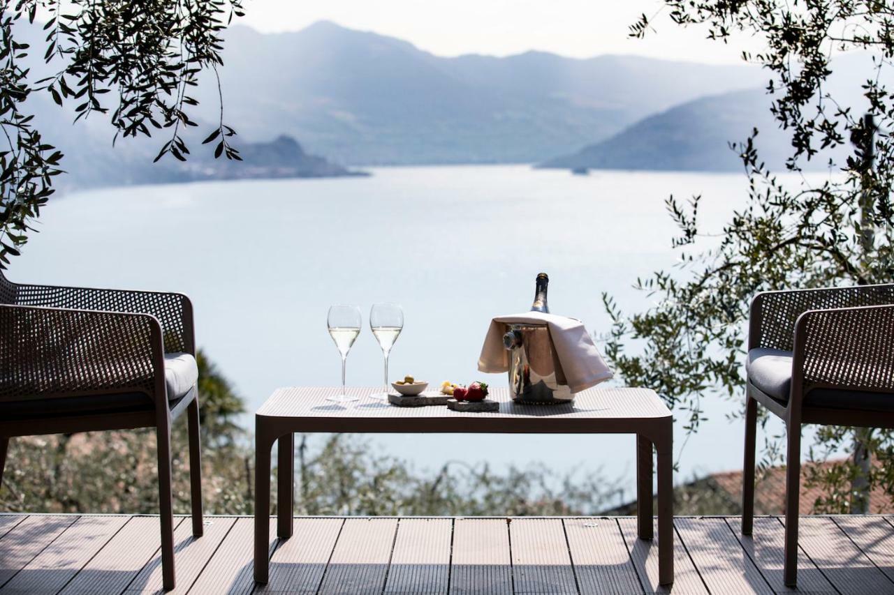 Hotel Miranda Riva di Solto Εξωτερικό φωτογραφία