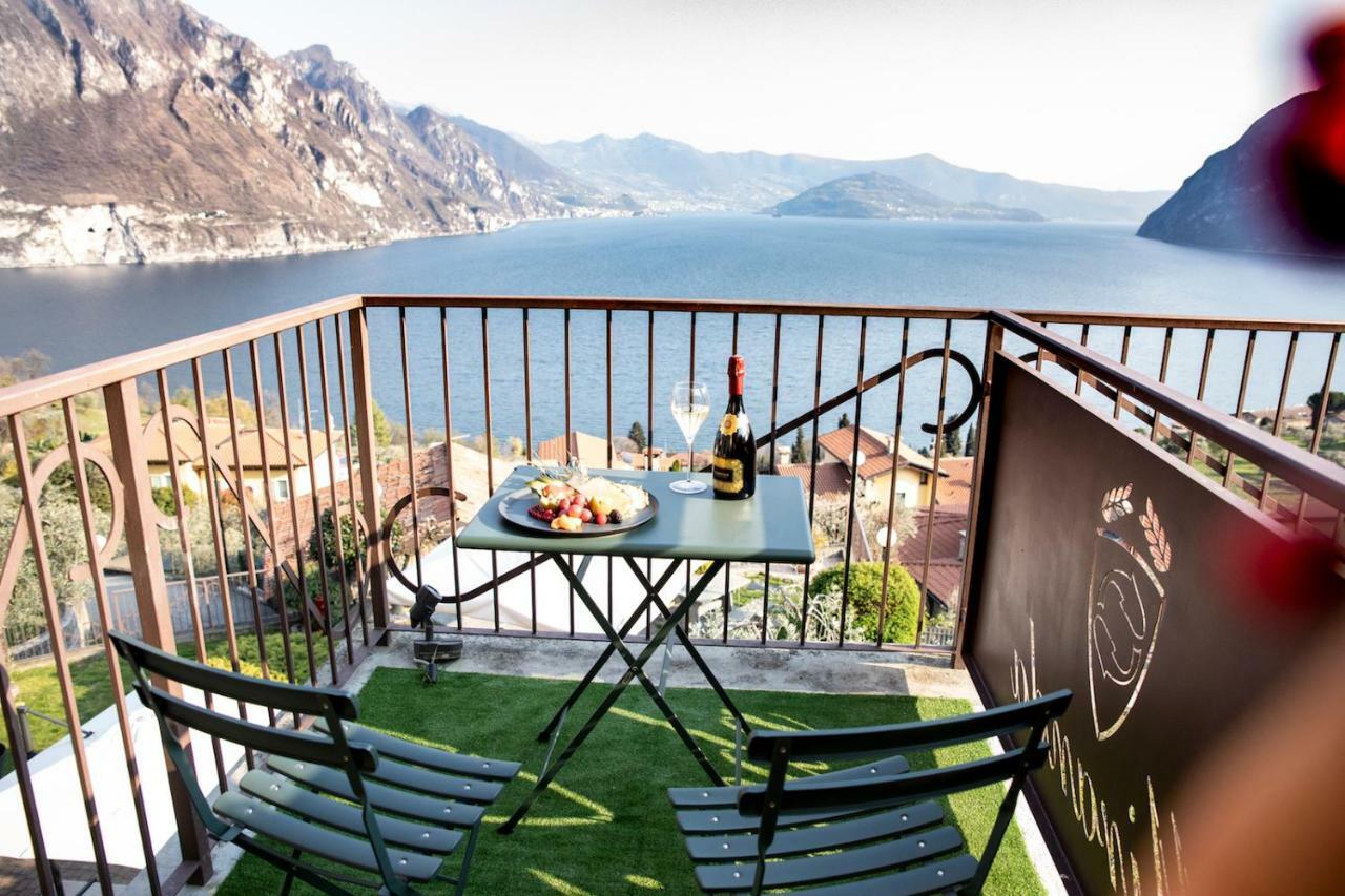Hotel Miranda Riva di Solto Εξωτερικό φωτογραφία