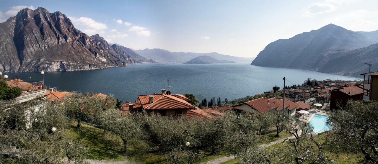Hotel Miranda Riva di Solto Εξωτερικό φωτογραφία